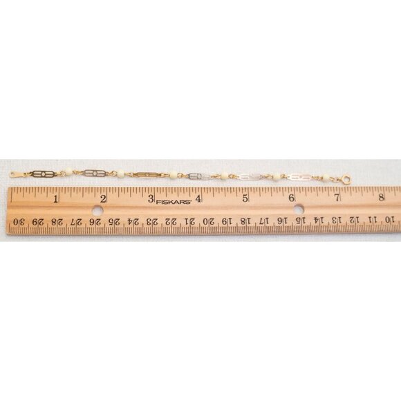 Celtic Modest Gold Link Bracelet 7 1/2 Inch by Avon - T1 - Picture 3 of 3